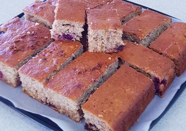 Recipe of Super Quick Homemade Mix Berry Banana Cake