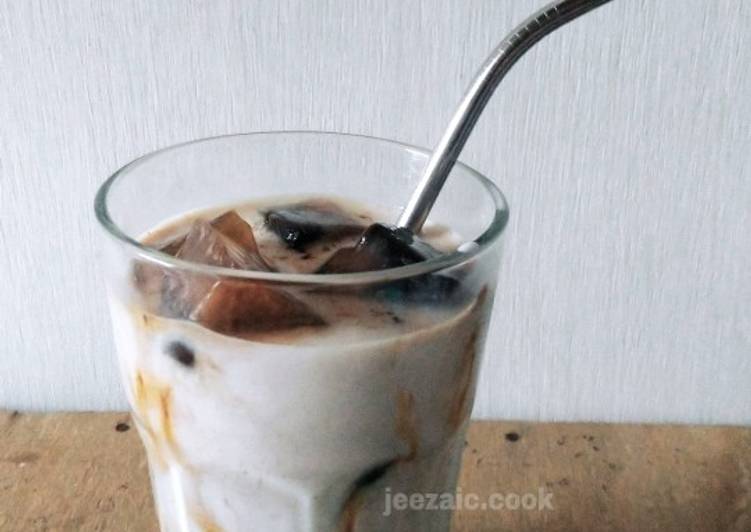 Iced Cube Coffee with Milk | Es Kopi Kubus Susu