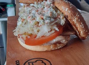 Una foto de Lomito completo