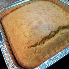 A picture of Delicious Corn Bread.