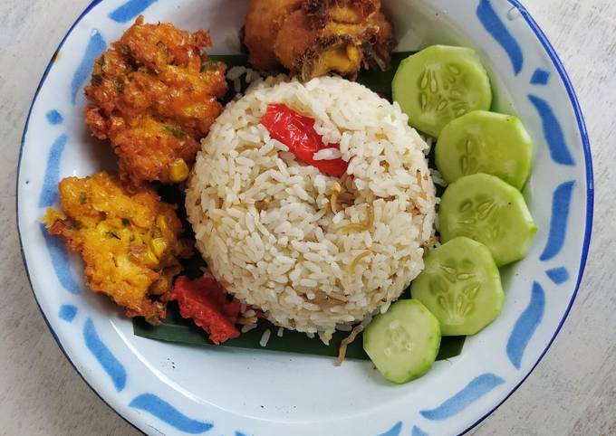 Resep Nasi Liwet Ikan Teri Rice Cooker Oleh Aziza Rahmi Cookpad