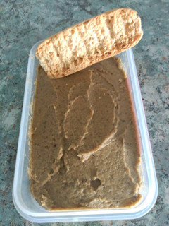 Una foto de Paté de berenjena y atún, en Thermomix