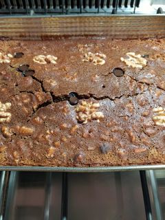 Una foto de Budín húmedo de bananas, chocolate y nuez Sin tacc
