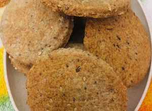Una foto de CROCANTES GALLETAS 🫓🧇 DE HARINA INTEGRAL-HARINA SALVADO Y HARINA DE ARROZ CON MIX DE SEMILLAS🫓🧇🫓🫓🧇🫓