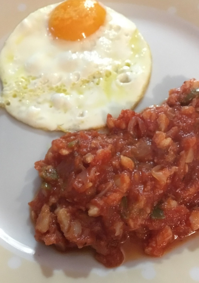 Una foto de Migas de bacalao con tomate
