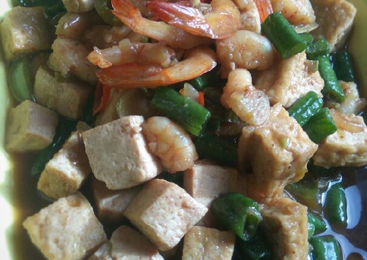 1. Tumis Udang Saos Tiram