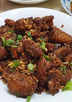蒜香椒鹽香酥豬軟骨 的食譜成品照片