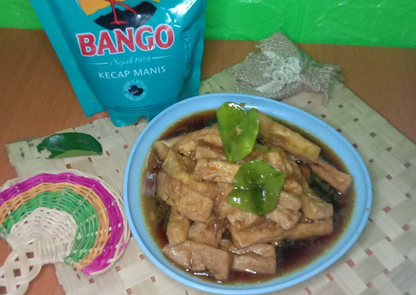 Tahu kecap khas kudus