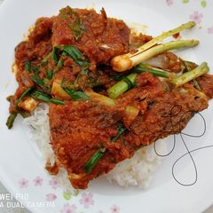 Salmon Fish Head Gulai A picture of Salmon Fish Head Gulai.
