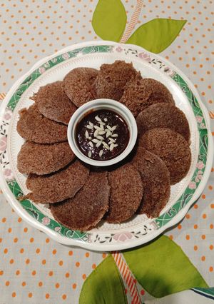 A picture of Ragi Idli.
