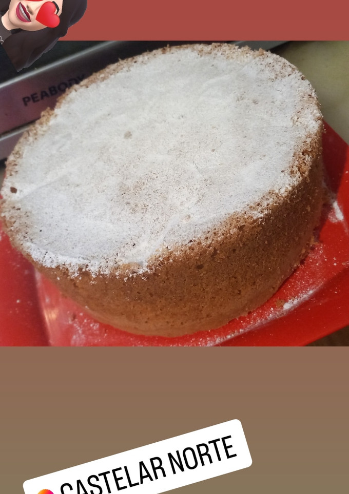 Una foto de Bizcochuelo sin tacc y sin lactosa para comer solo o para tortas