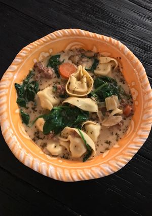 A picture of Crock Pot Creamy Tortellini Soup.