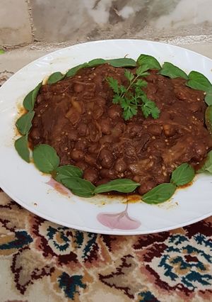 عکسی از دستور خوراک لوبیا بادمجون