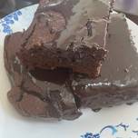 Κέικ αφράτο με επικάλυψη σοκολάτας