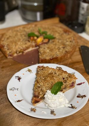A picture of Nectarine Tart.