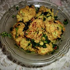 A picture of Cauliflower prepared in milk.
