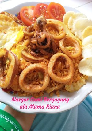 Foto resep Nasgor Cumi Bergoyang
