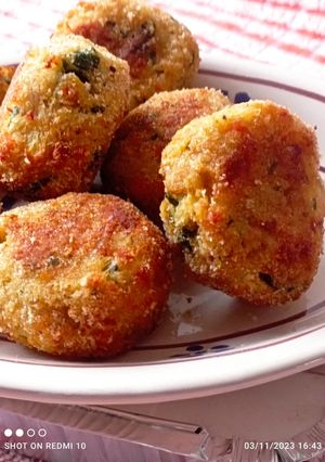 Foto di Polpette di persico e verdure al forno