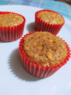 Una foto de Muffins de manzana y canela
