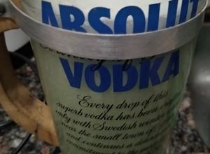 Una foto de Smoothie súper alimento de spirulina, magnesio y banana ❣️vegan