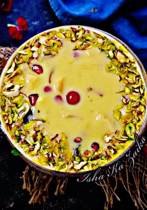 ફરાળી ફ્રુટ કસ્ટર્ડ (Farali Fruit Custard Recipe In Gujarati) રેસીપી મુખ્ય ફોટો