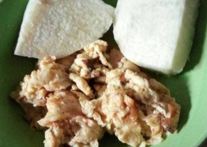 Step-by-Step Guide to Prepare Speedy Boiled yam with scrambled egg