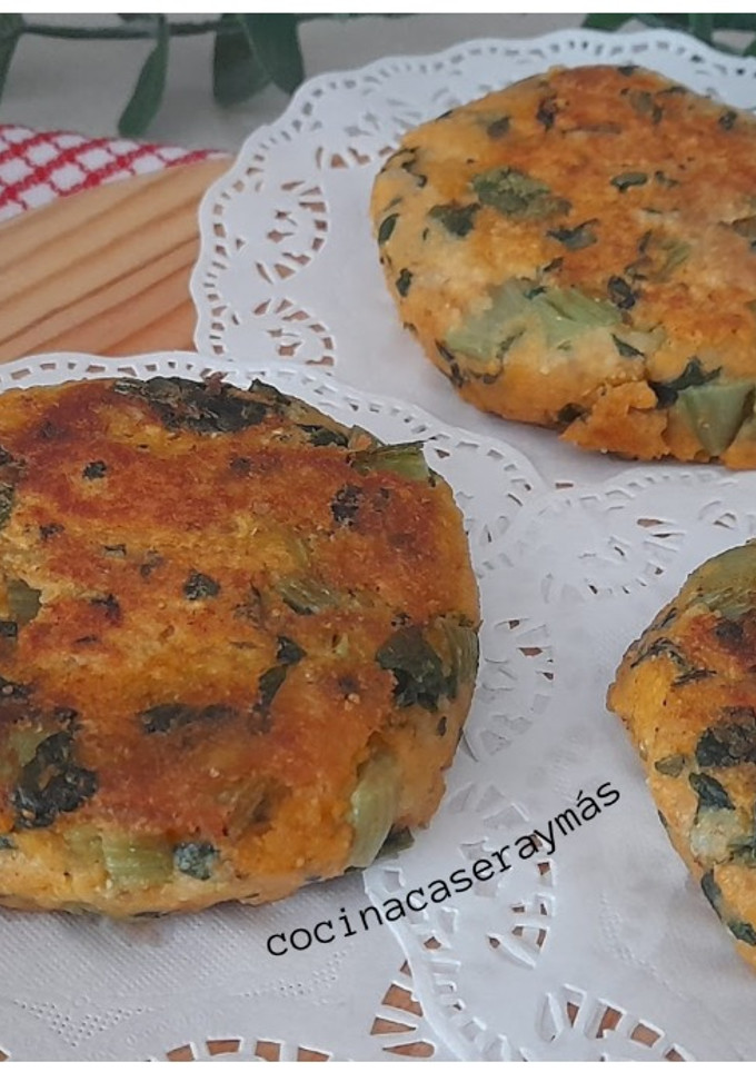 Una foto de Tortitas de patatas y acelgas