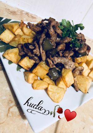 صورة لوصفة صدور دجاج بالزنجبيل والفلفل الرومي والقشطه..❤️