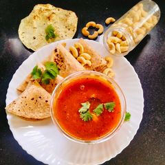 A picture of Cashew Nuts Curry / kaju curry.