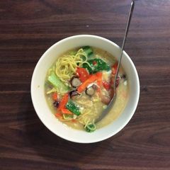 A picture of Seafoods Noodle.