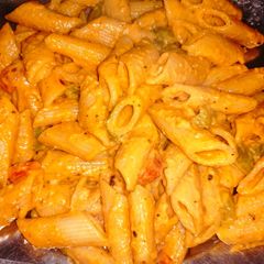 A picture of Red sauce pasta.