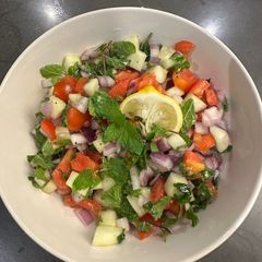 A picture of Healthy Shlada 'Arobiya - Moroccan Daily Salad - Woweee Enjoy :P.