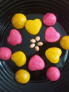 வேர்க்கடலை பால்ஸ் (verkadalai balls recipe in tamil) செய்முறை முக்கிய புகைப்படம்
