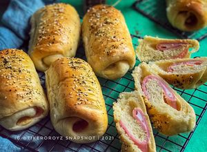 Gambar 🥖 CHICKEN SLICES & CHEESE BUNS