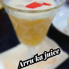 A picture of Aru (peach) ka juice.