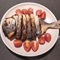A picture of Fried Pompano/Pampano.