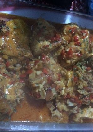 Una foto de Pollo a la salsa