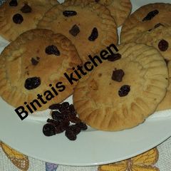 A picture of Dark chocolate cookies.