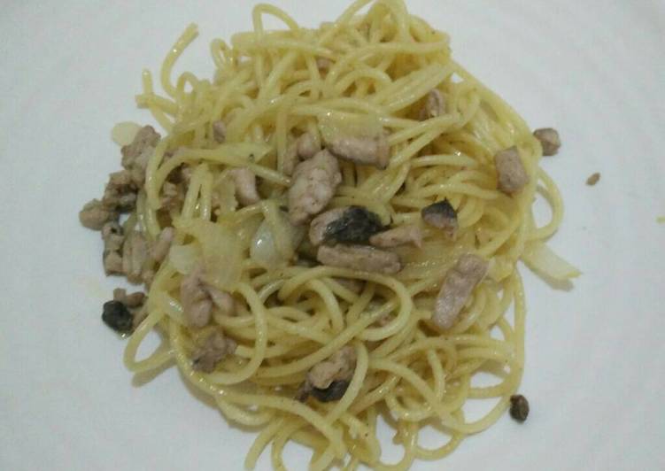 Resep Spaghetti Tuna Mentega Sederhana alias Sooo Simple Anti Gagal