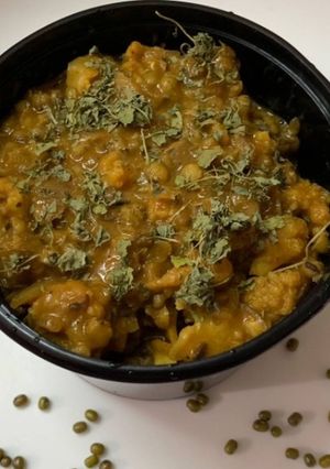 A picture of Green moong and cauliflower curry.