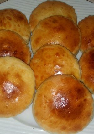 A picture of Milk Tea Buns.