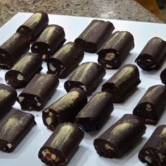 A picture of Chocolate roll.