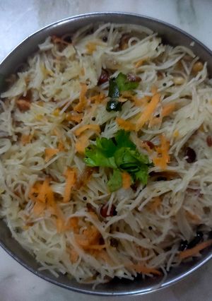 சேமியா கிச்சடி (Semiya khichadi recipe in tamil) செய்முறை முக்கிய புகைப்படம்