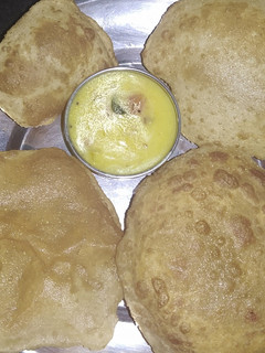 பூரி /poori (Poori recipe in tamil) செய்முறை முக்கிய புகைப்படம்