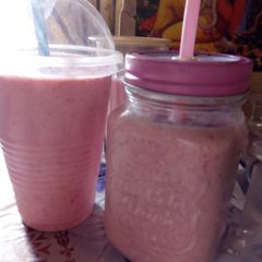 A picture of Healthy summer smoothie.