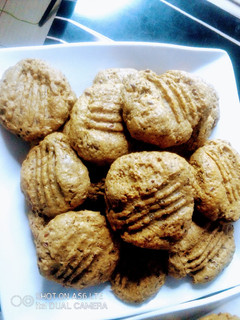 A picture of Oatmeal Cookies.