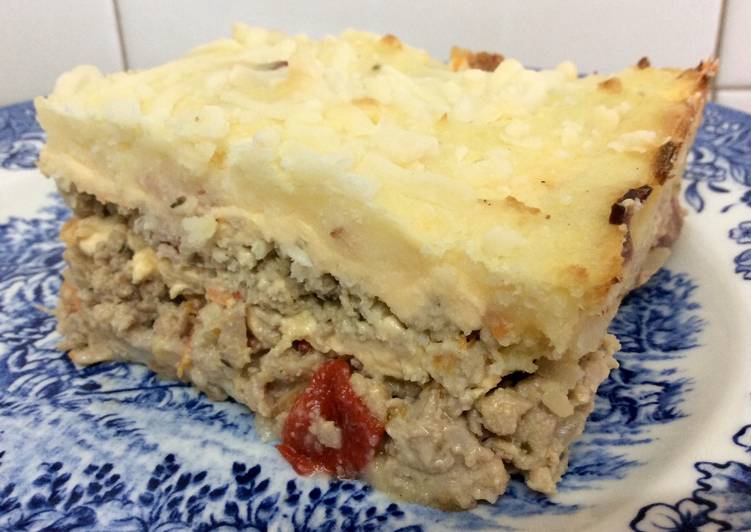 Pastel de carne y puré de patatas al estilo inglés 🥓🥔🧀🥃