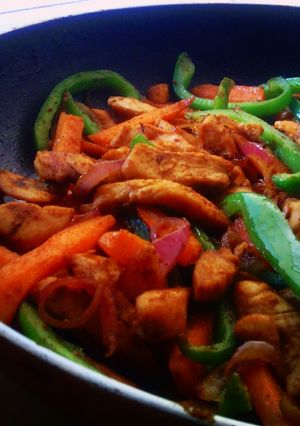A picture of Honey Soy Sauce Chicken Breast Stir Fry.