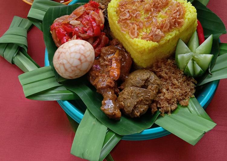 Nasi Kuning Kediri