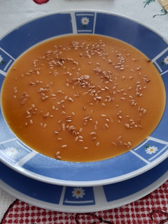 Una foto de Crema de verduras 🥕🌶🍆🥒